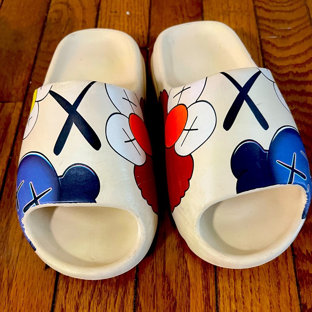 Kids Elmo pool slides size 2Y
